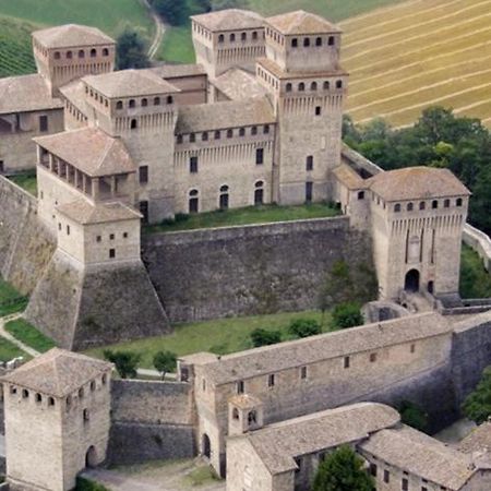 Casa Cristina Lägenhet Parma Exteriör bild