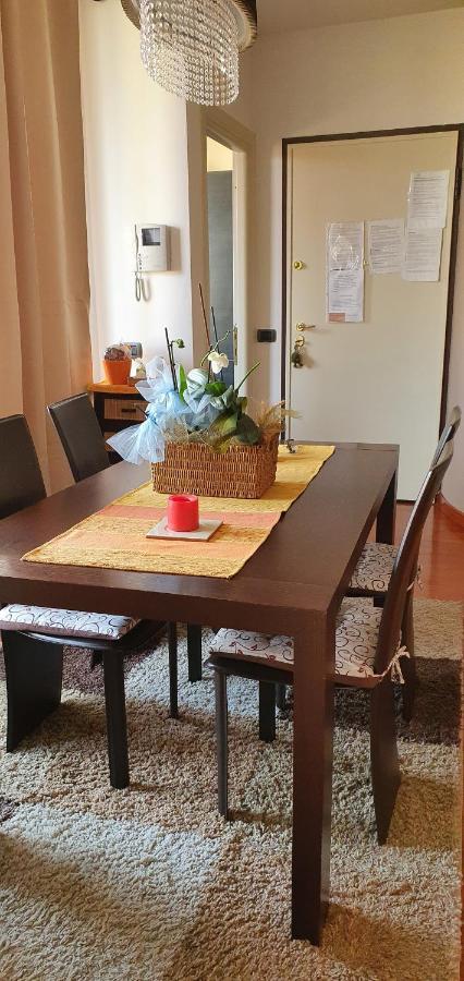 Casa Cristina Lägenhet Parma Exteriör bild