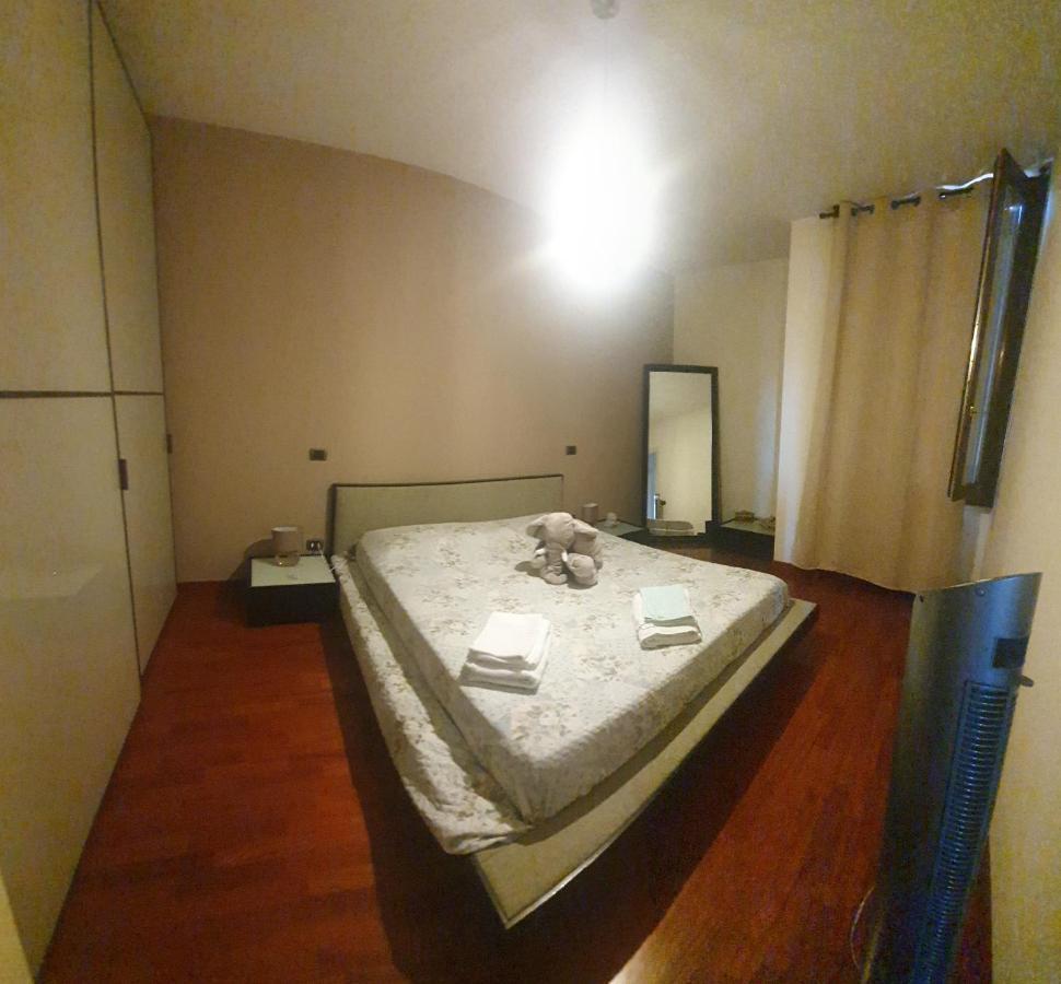 Casa Cristina Lägenhet Parma Exteriör bild